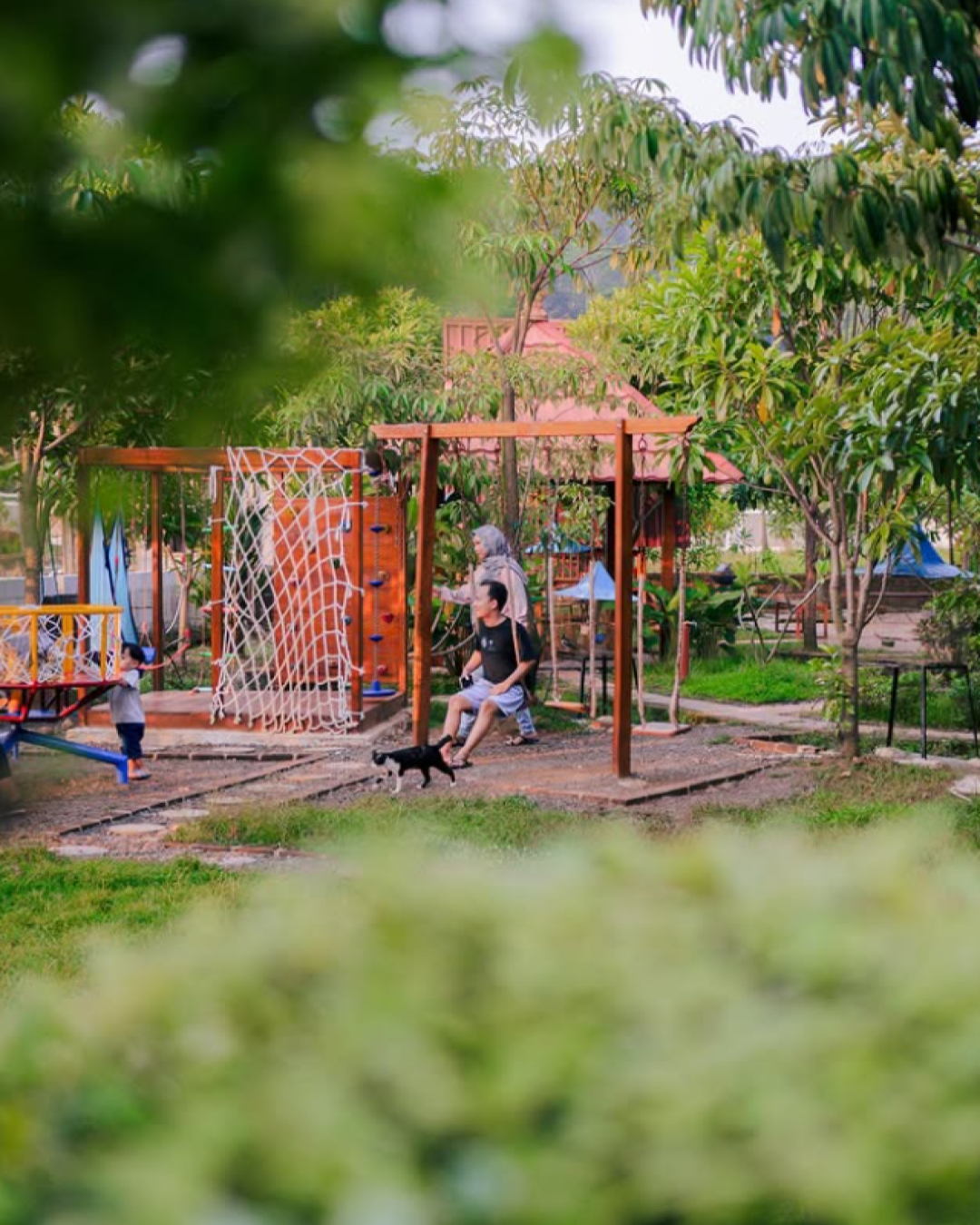 Manjakan Bocil di mainan seru...